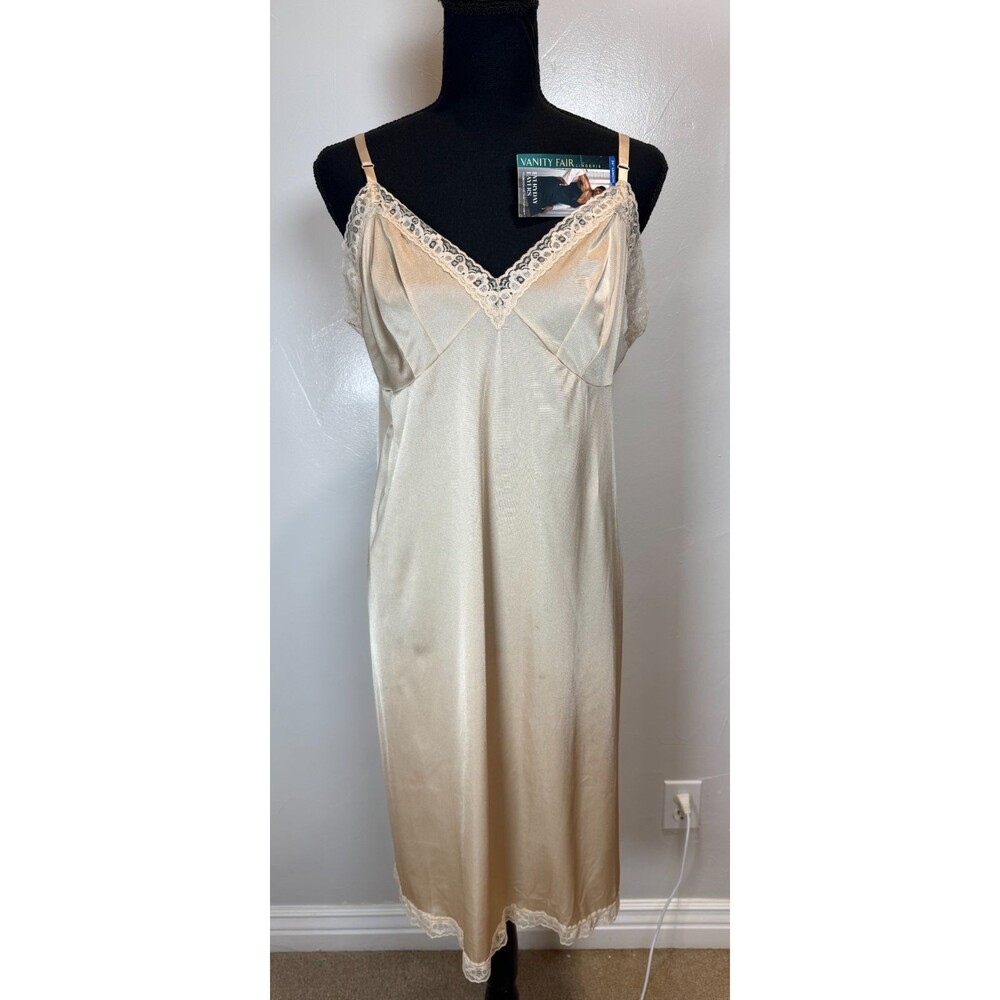 Vanity Fair Full Slip Dress Beige 26" Length Size XL NWT Layering Neutral - Picture 11 of 11